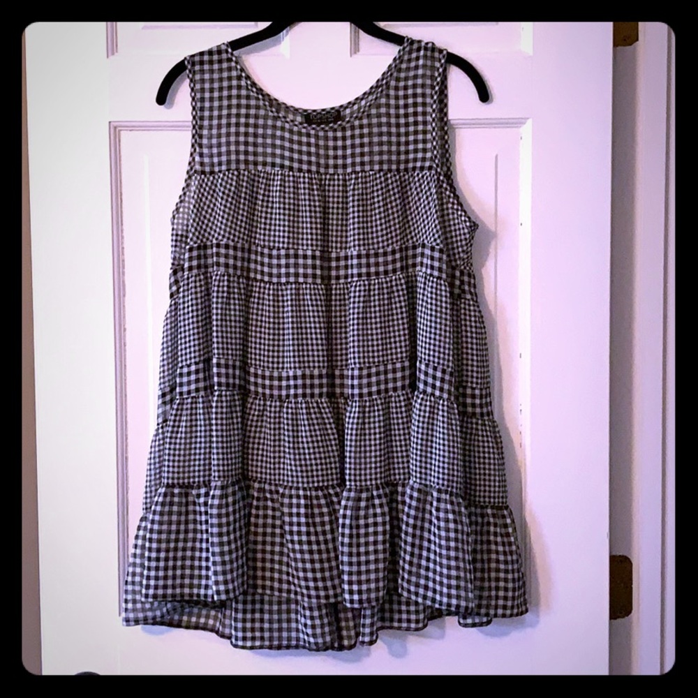 Black and White Checker Print Tank, Size 8 🖤
